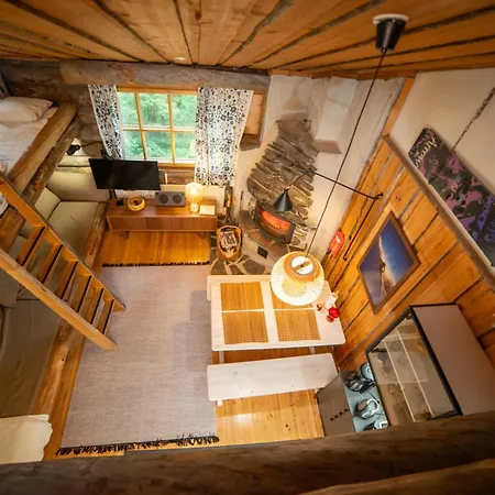 Jussan Luppo - Original Log Cabin, Sauna, 100m *