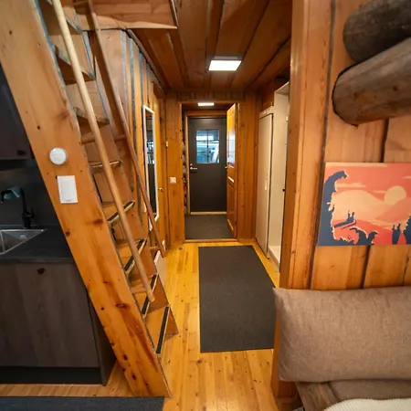 Jussan Luppo - Original Log Cabin, Sauna, 100m Διαμέρισμα