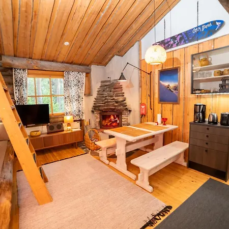 Jussan Luppo - Original Log Cabin, Sauna, 100m Pyhätunturi